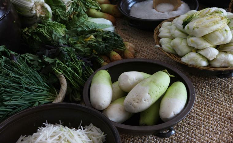 [Seattle Kimchi] Ponytail Kimchi 24oz (700g)  / 총각김치